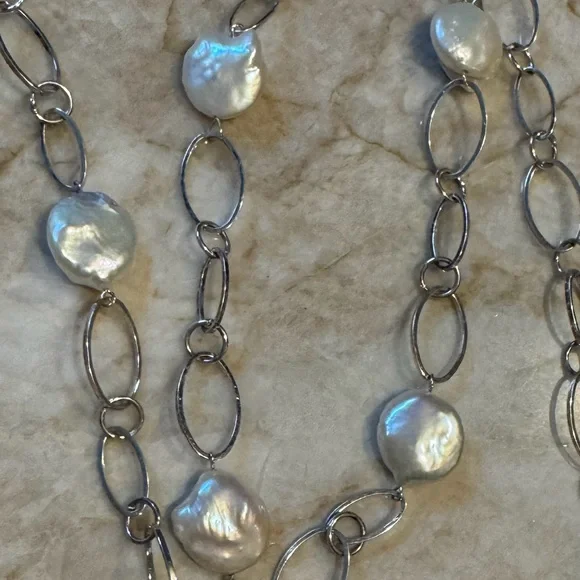 Freshwater Pearl Station Silver Chain Necklace - White - Picture 3 of 5